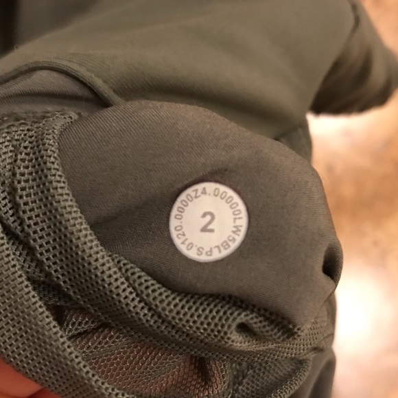 Lululemon On The Fly Pant 27” - Picture 7 of 8